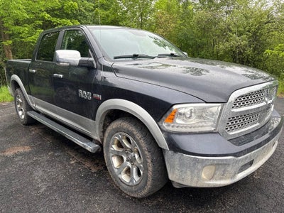 2017 RAM 1500 Laramie Crew Cab 4x4 5'7" Box