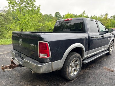2017 RAM 1500 Laramie Crew Cab 4x4 5'7" Box
