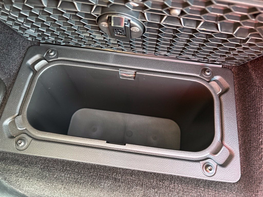 2017 RAM 1500 Laramie Crew Cab 4x4 5'7" Box