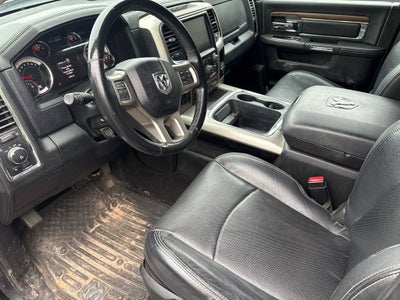 2017 RAM 1500 Laramie Crew Cab 4x4 5'7" Box