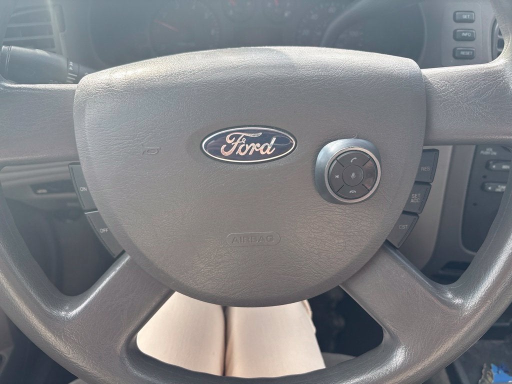 2007 Ford Taurus SE