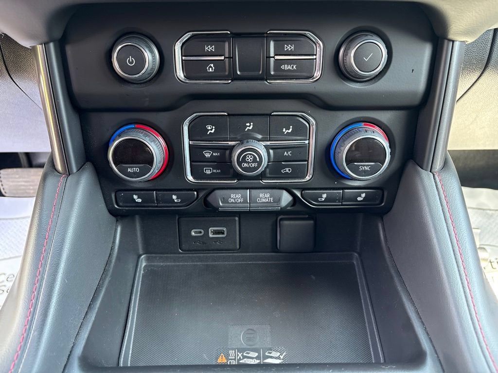 2022 Chevrolet Suburban RST