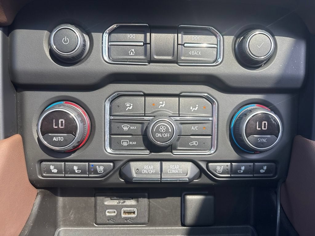2021 Chevrolet Suburban High Country