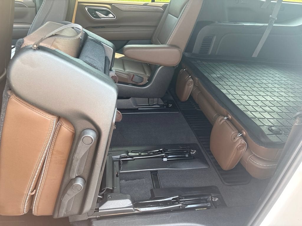 2021 Chevrolet Suburban High Country