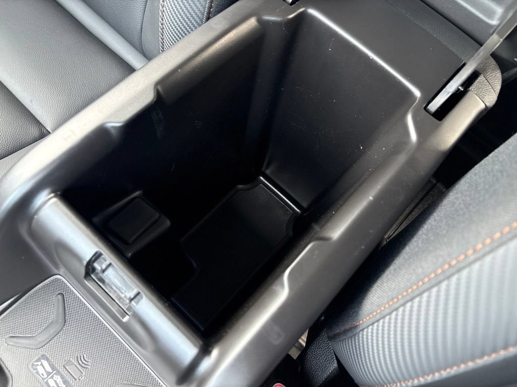 2022 GMC Canyon 4WD AT4 w/Leather