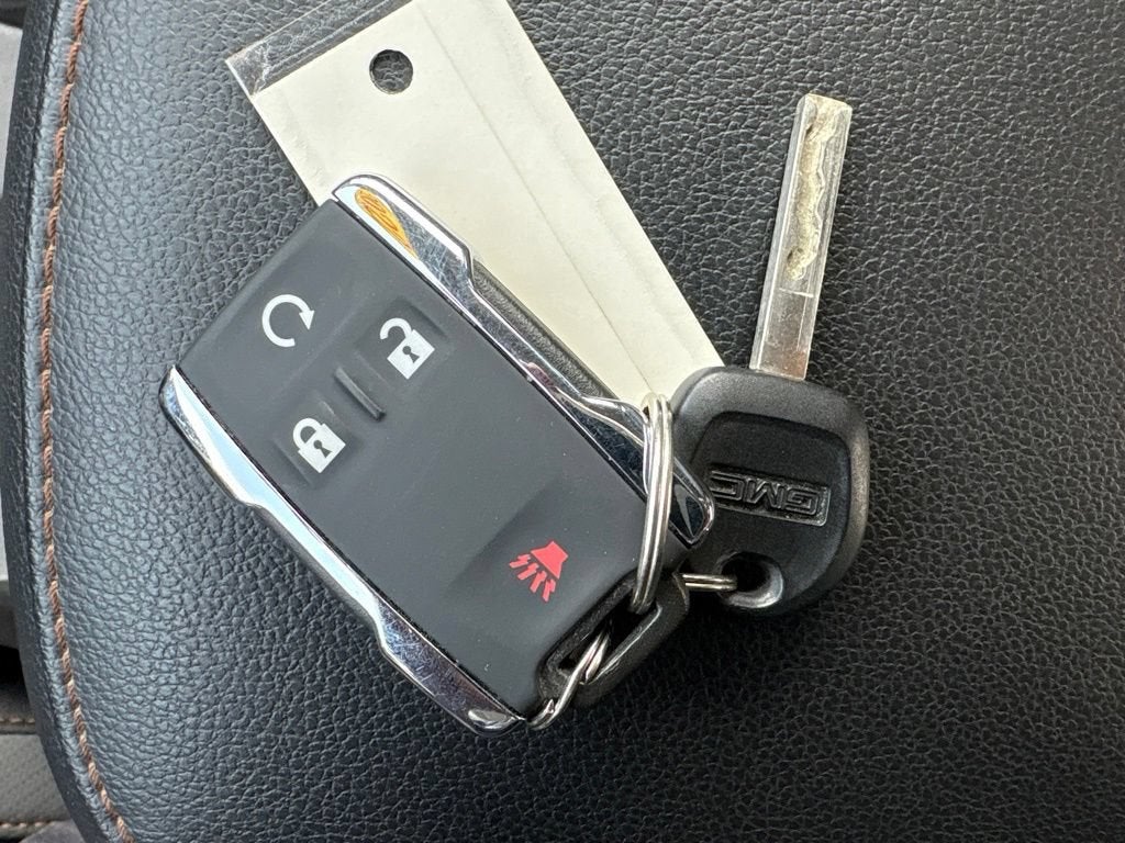 2022 GMC Canyon 4WD AT4 w/Leather