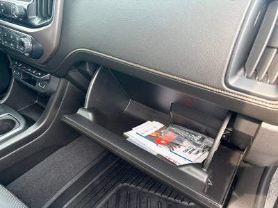 2022 GMC Canyon 4WD AT4 w/Leather