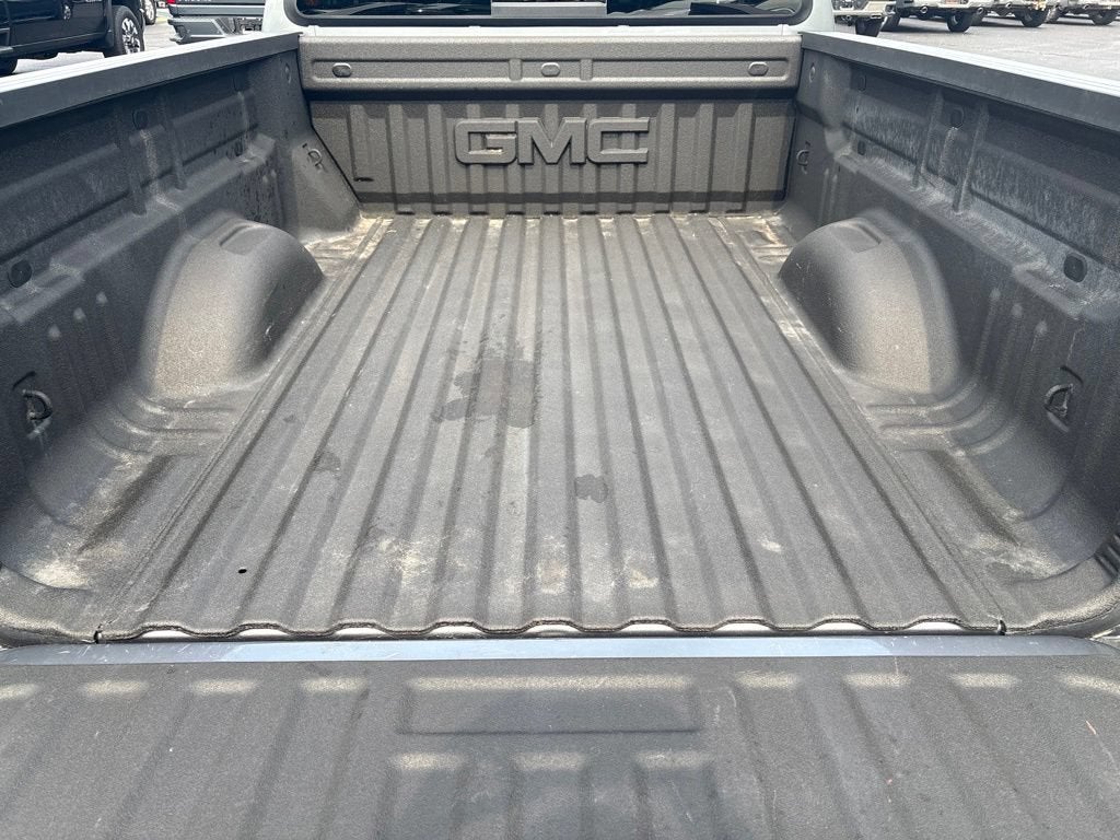 2022 GMC Canyon 4WD AT4 w/Leather