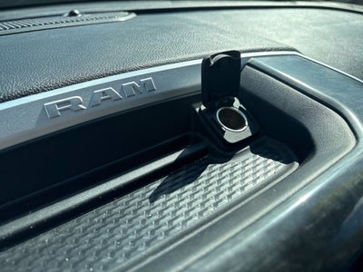 2020 RAM 2500 Big Horn Crew Cab 4x4 6'4" Box