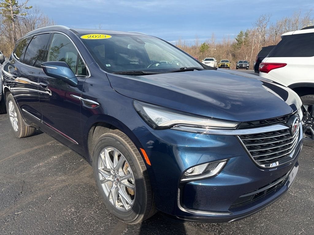 2023 Buick Enclave Essence AWD's photo