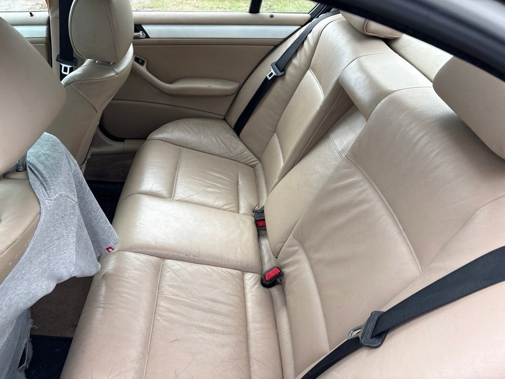 2000 BMW 3 Series 323i